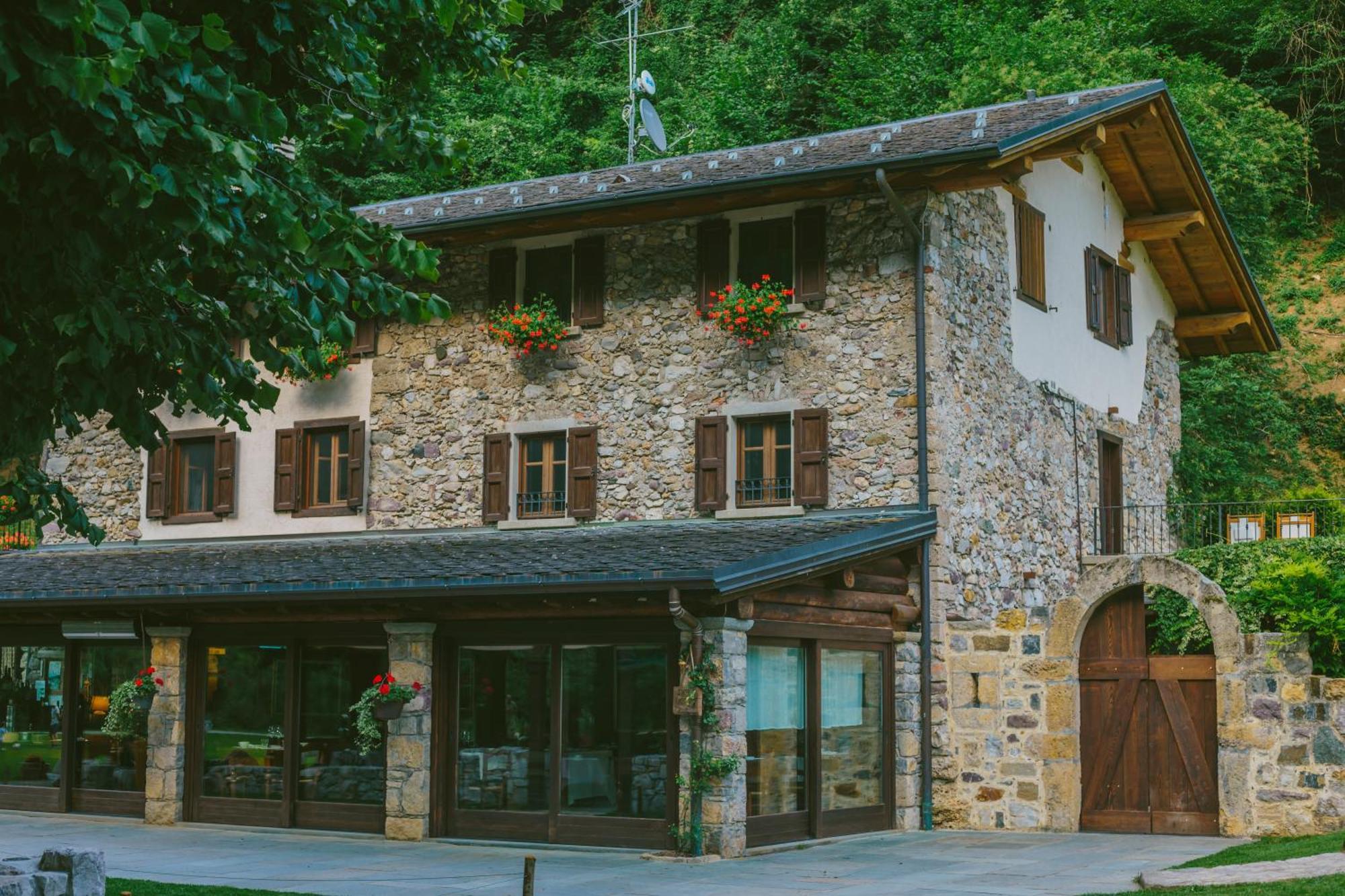 Вілла Agriturismo Ferdy Lenna Екстер'єр фото